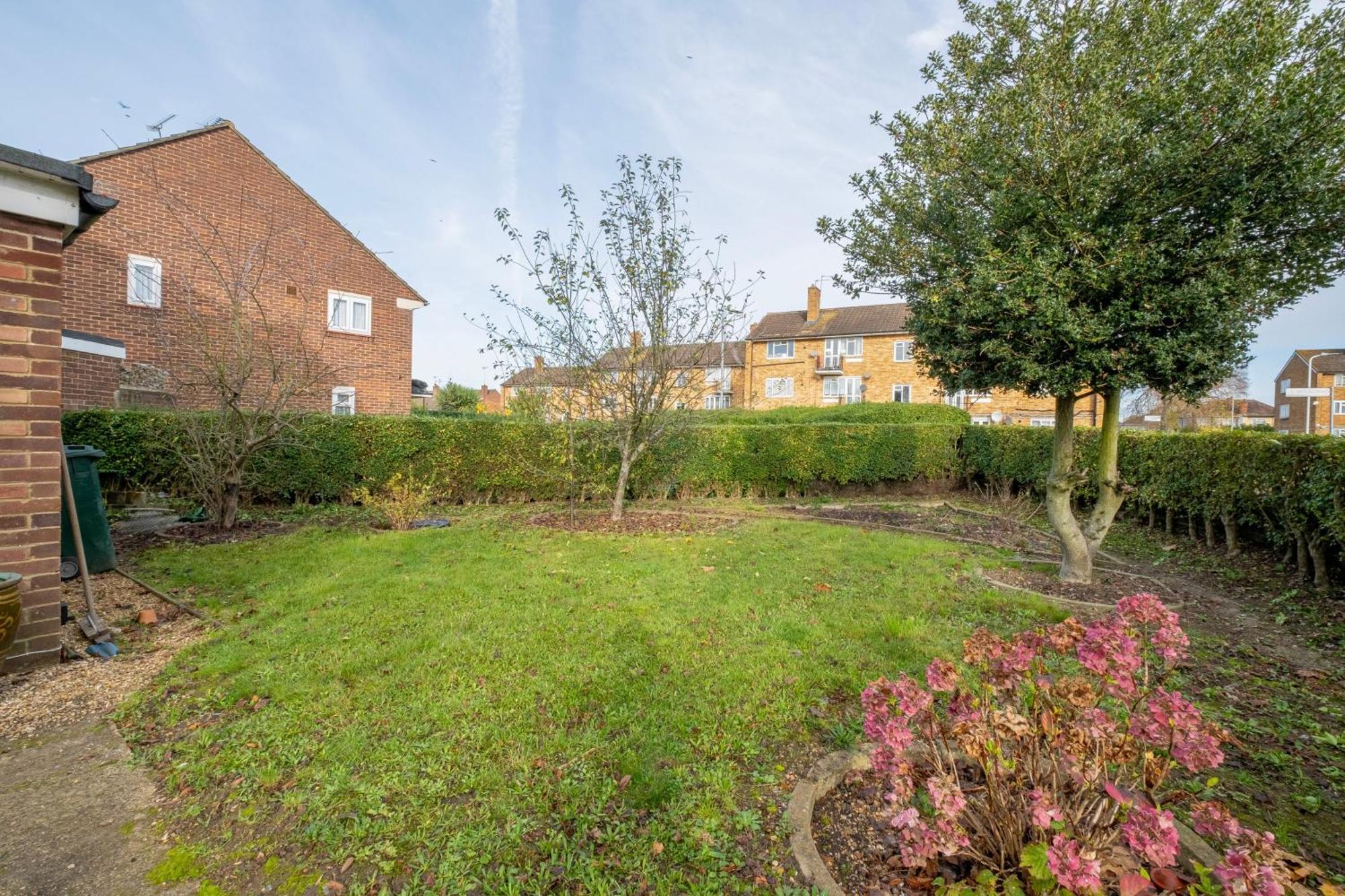 Kings House Apartment Hayes, West London Apt A Northolt  Ngoại thất bức ảnh